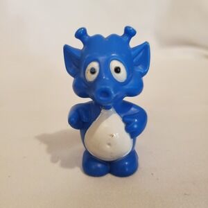 Vintage Playskool Li'l Playmates Space Station Blue Alien Figure Toy